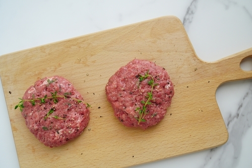 Bulk Frozen Hamburgers vs Fresh Patties